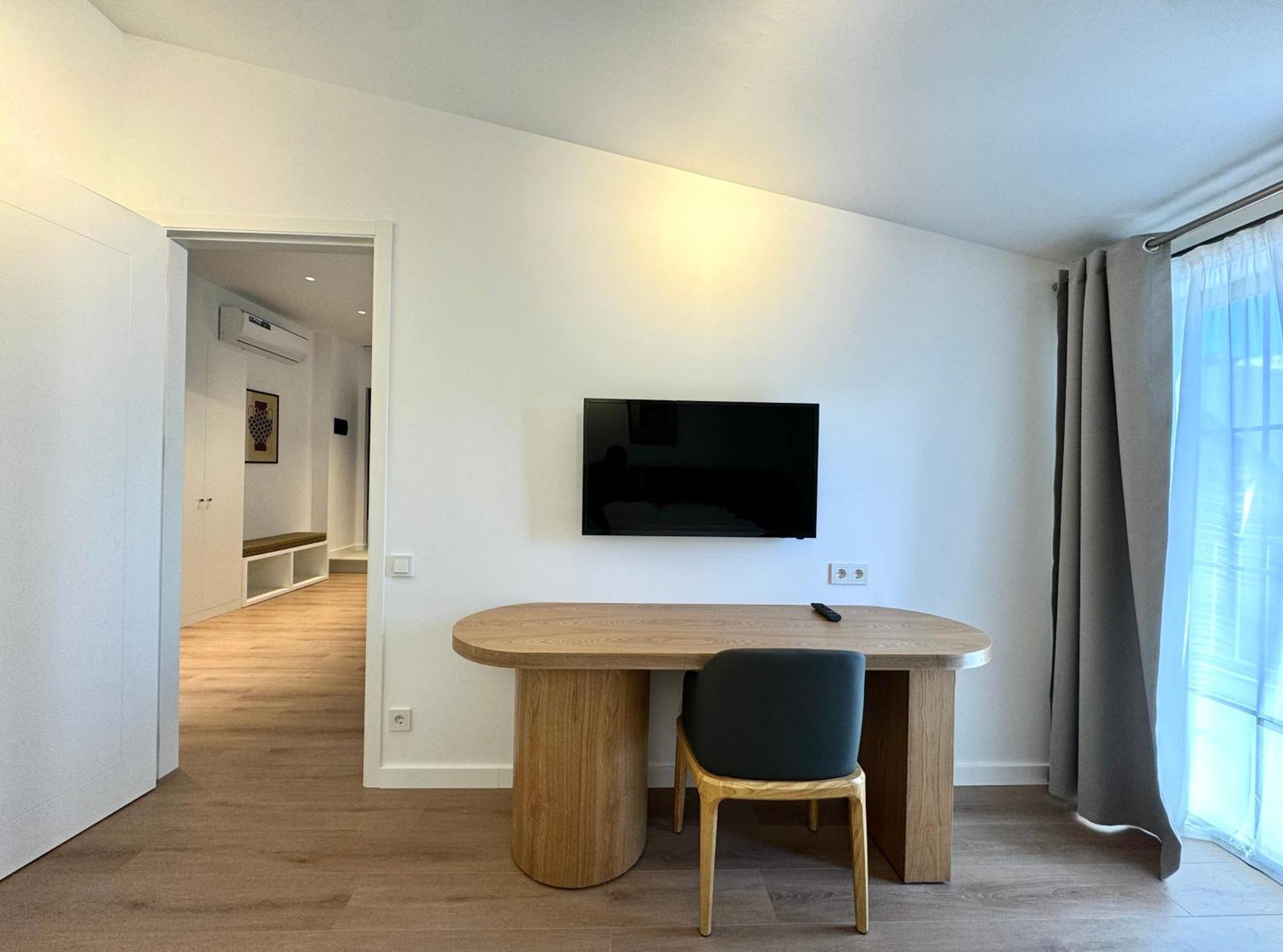 Apartment Design 301
